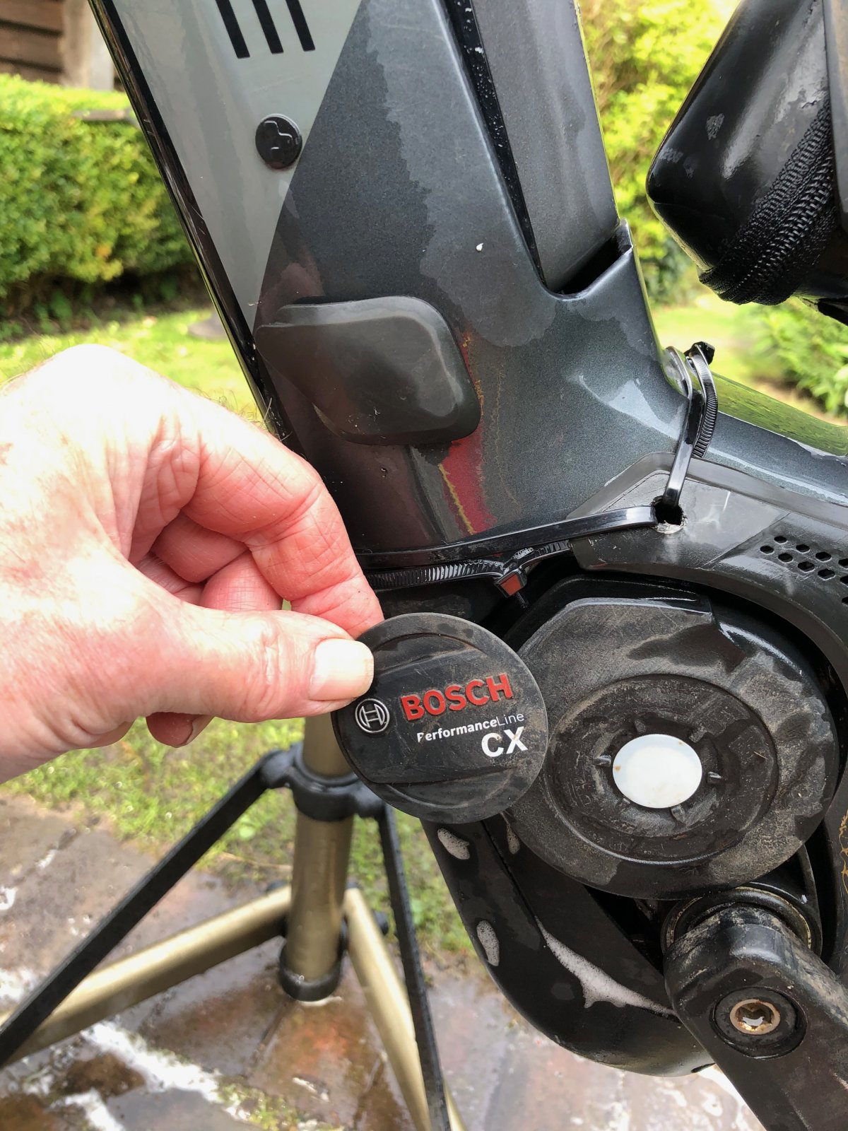 Bosch ebike best sale motor cover