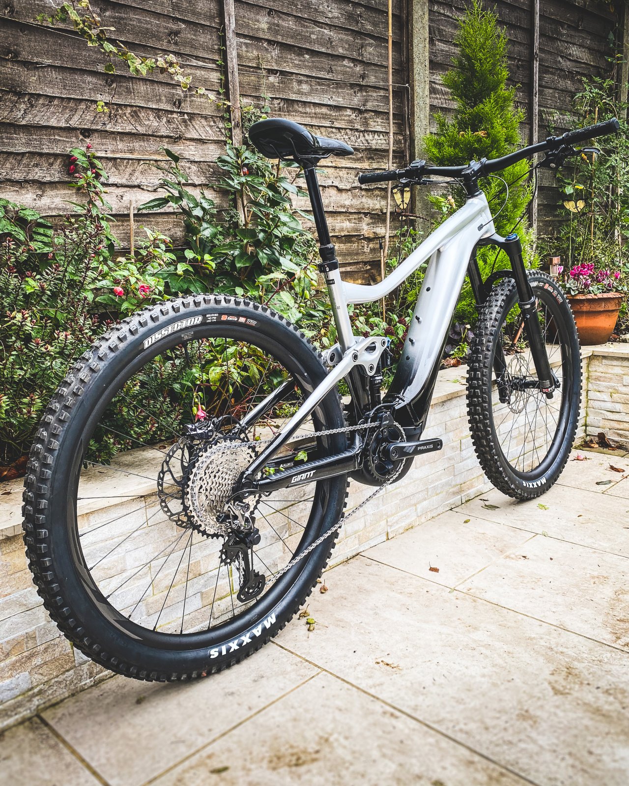 2021 giant emtb new arrivals