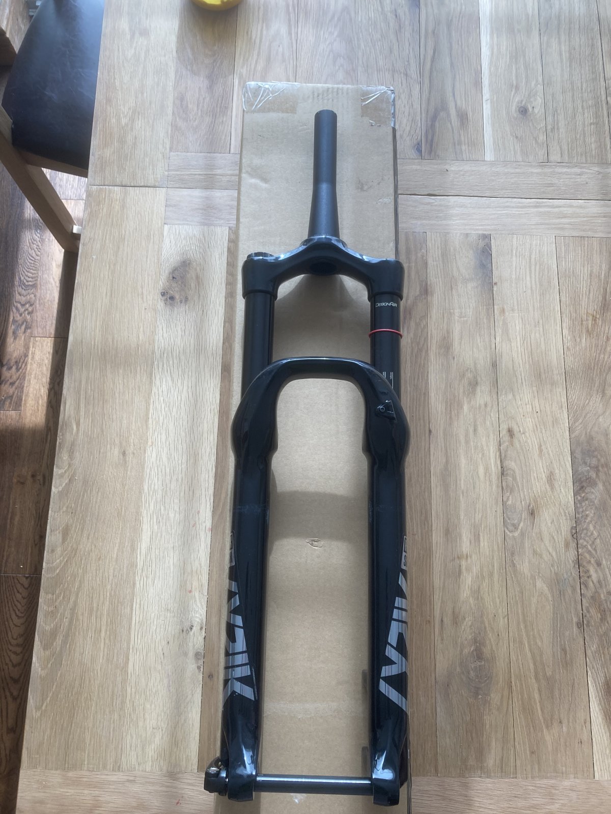 Rockshox lyrik hot sale 29er