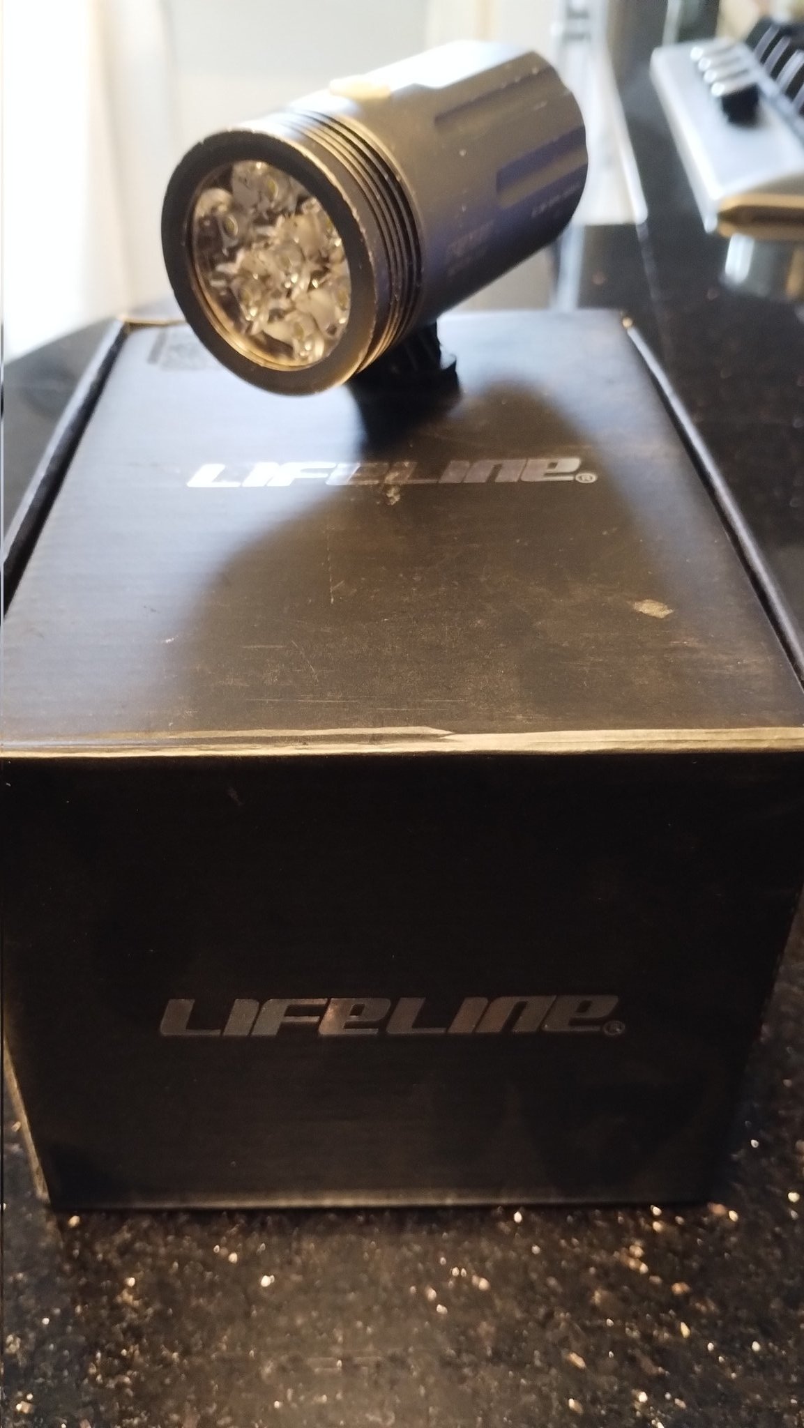 Lifeline deals pavo 2400