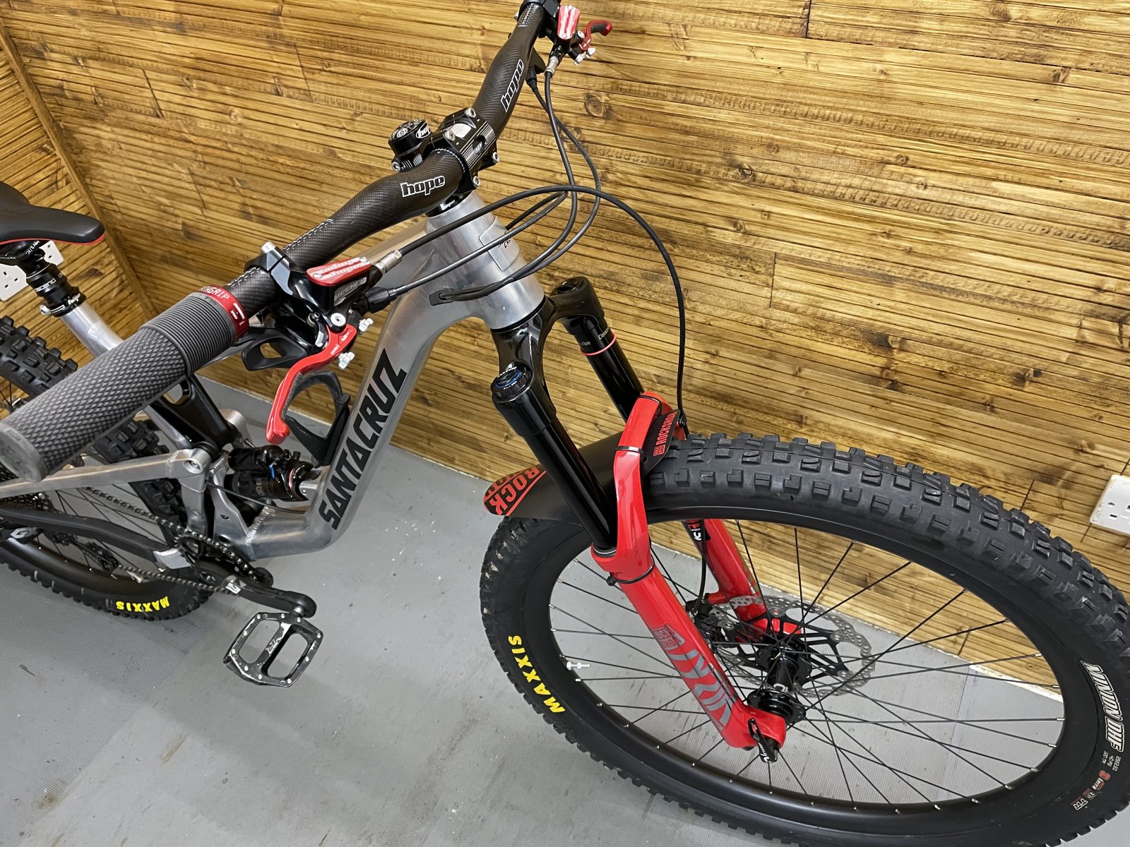 Sold 2020 Santa Cruz Hightower v2 4500 EMTB Forums