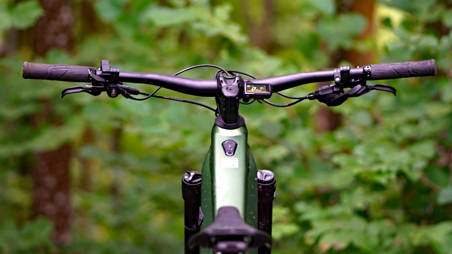 The Merida eOne-Sixty LITE 675 cockpit