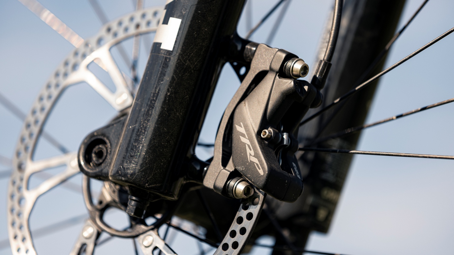 The Focus Jam2 6.9 gets TRP Pro Evo brakes