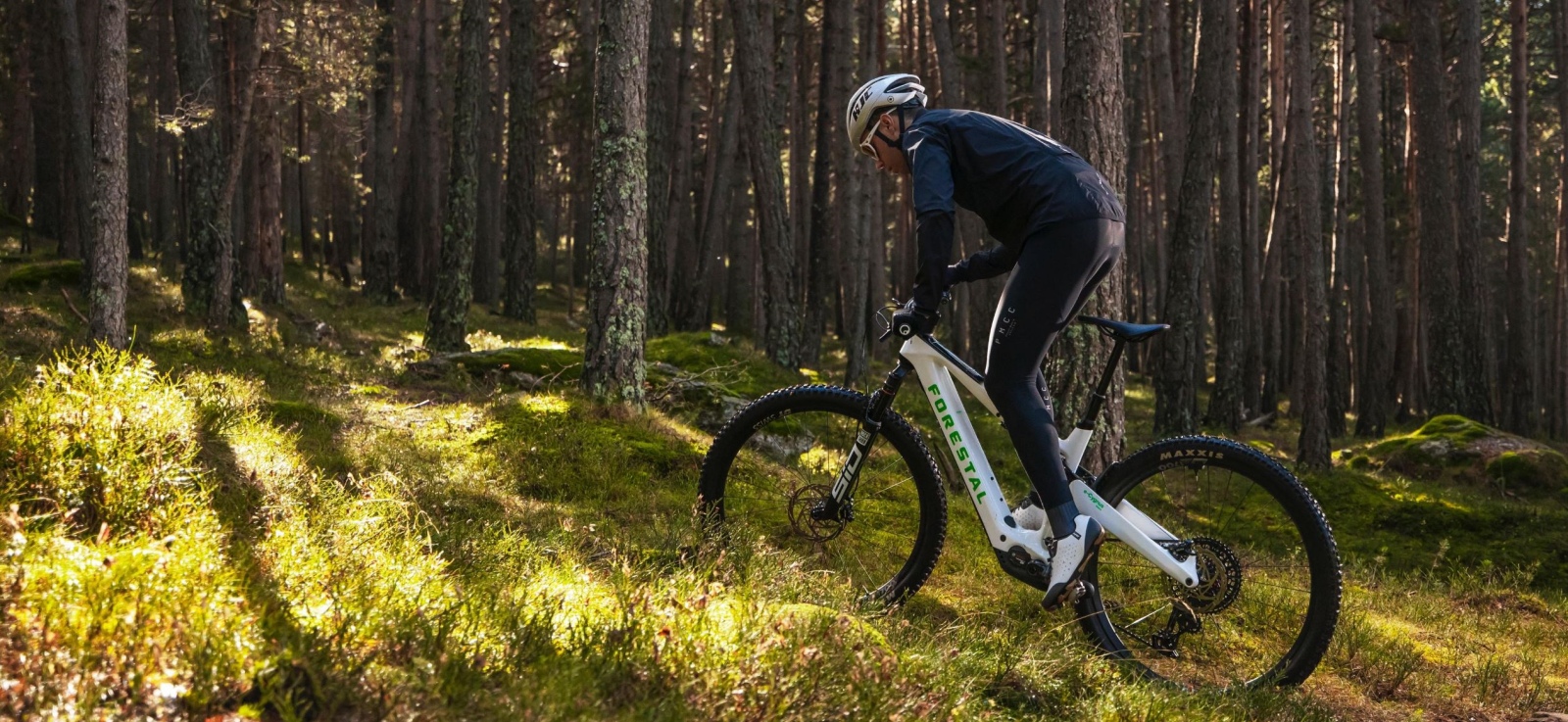 A downcountry bike going up