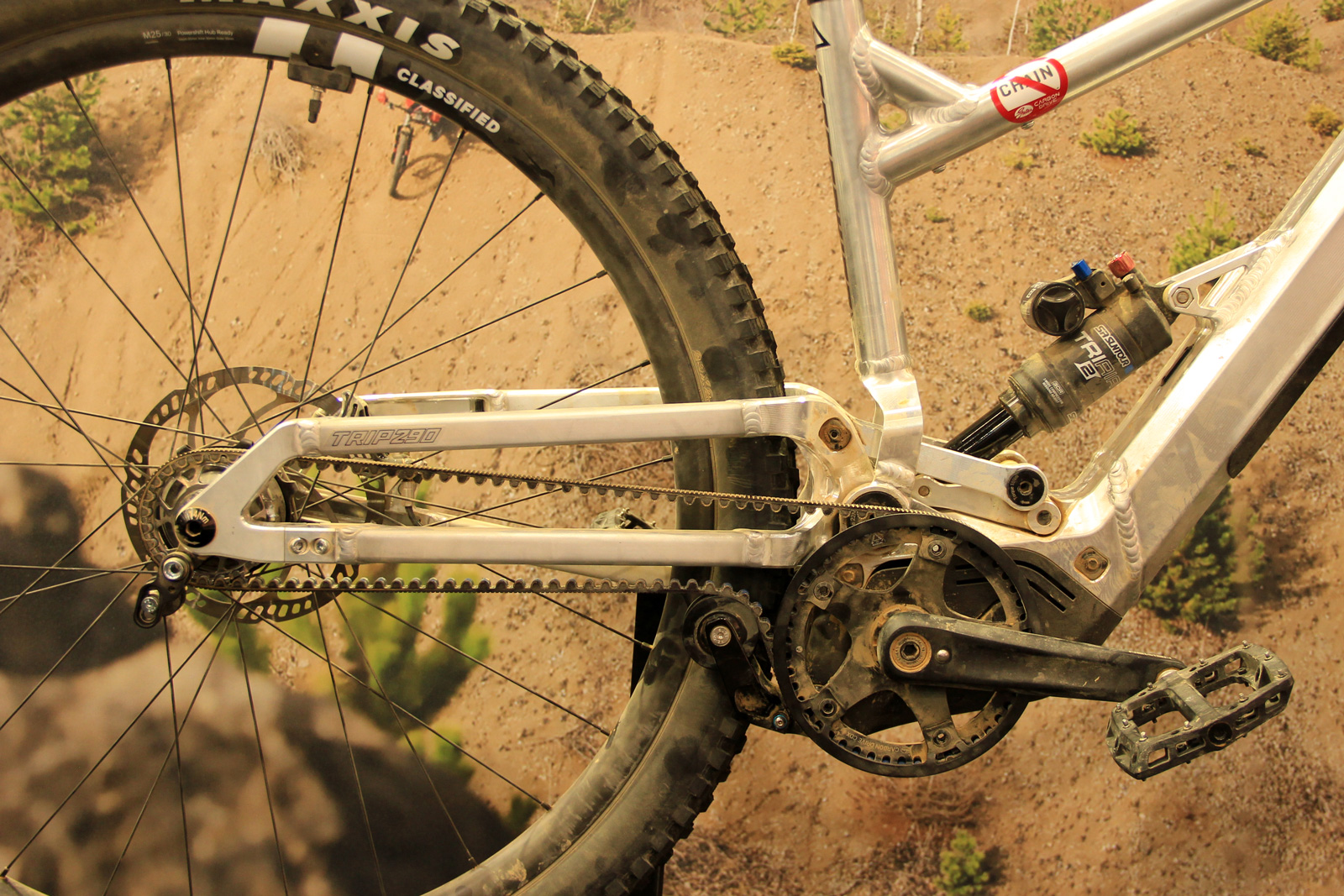 gates-carbon-drive-with-classified-powershift-2x-hub-crossworx-trip290-emtb-bosch-cx-motor.jpg