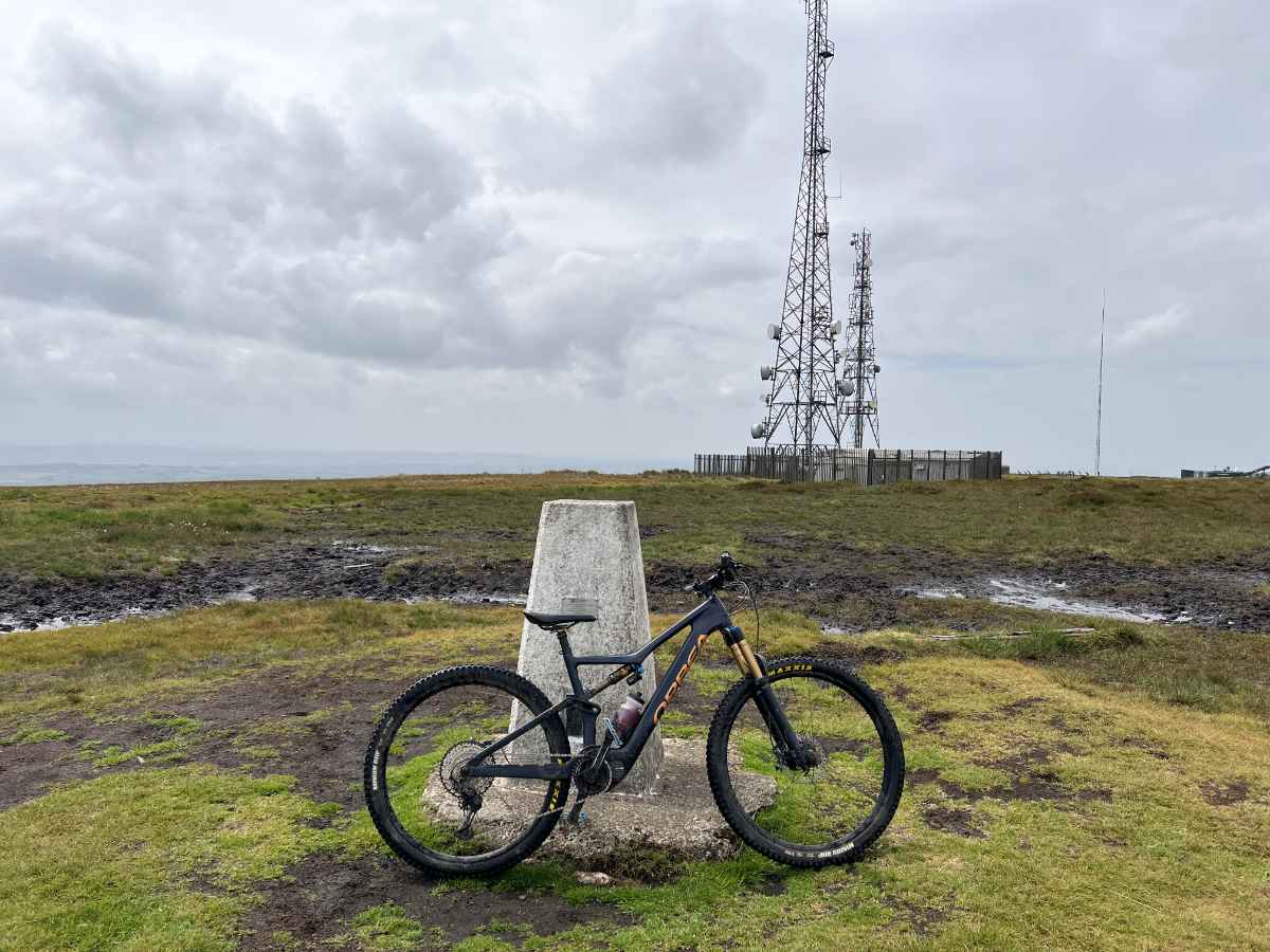 Rise at Winter Hill summit 1.jpg