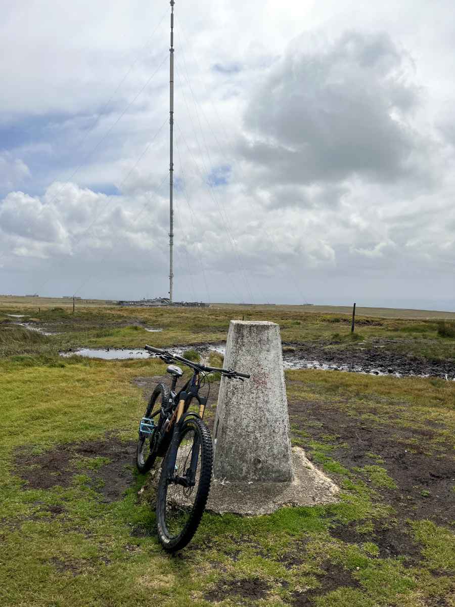 Rise at Winter Hill summit 2.jpg