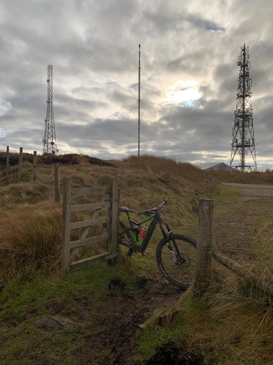 Winter-Hill-Masts.jpg