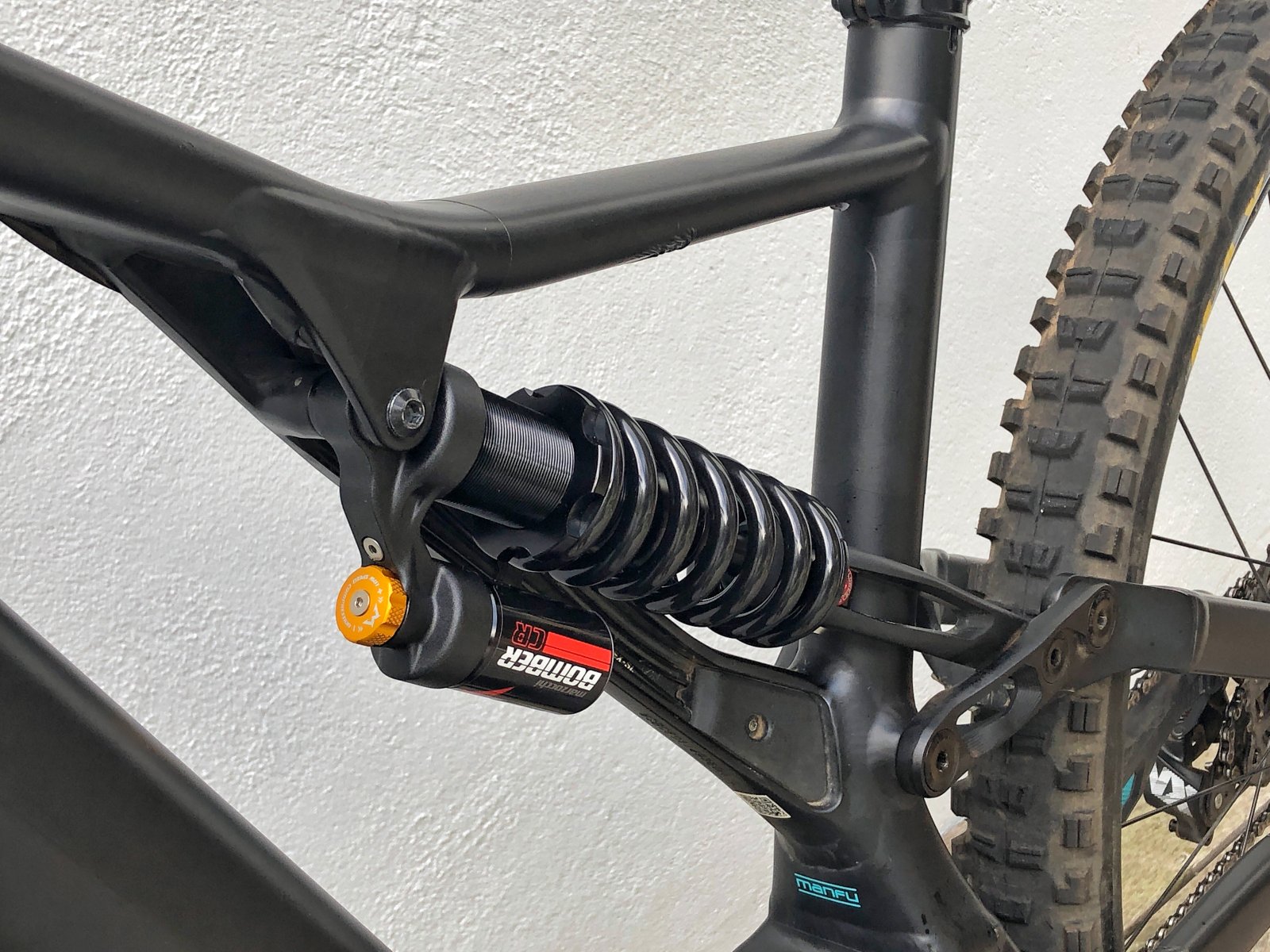 2019 turbo levo coil shock