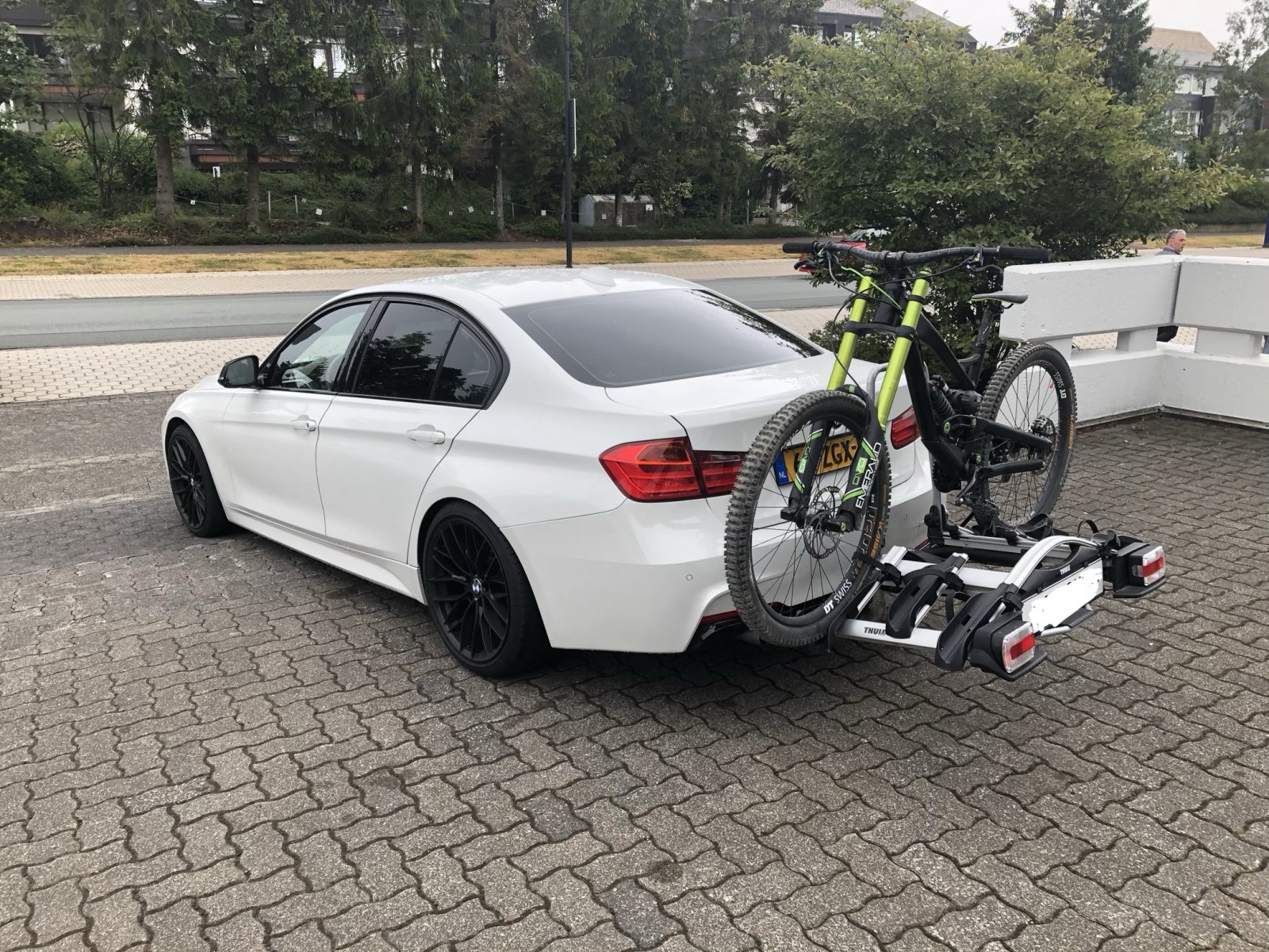 f30 bike rack