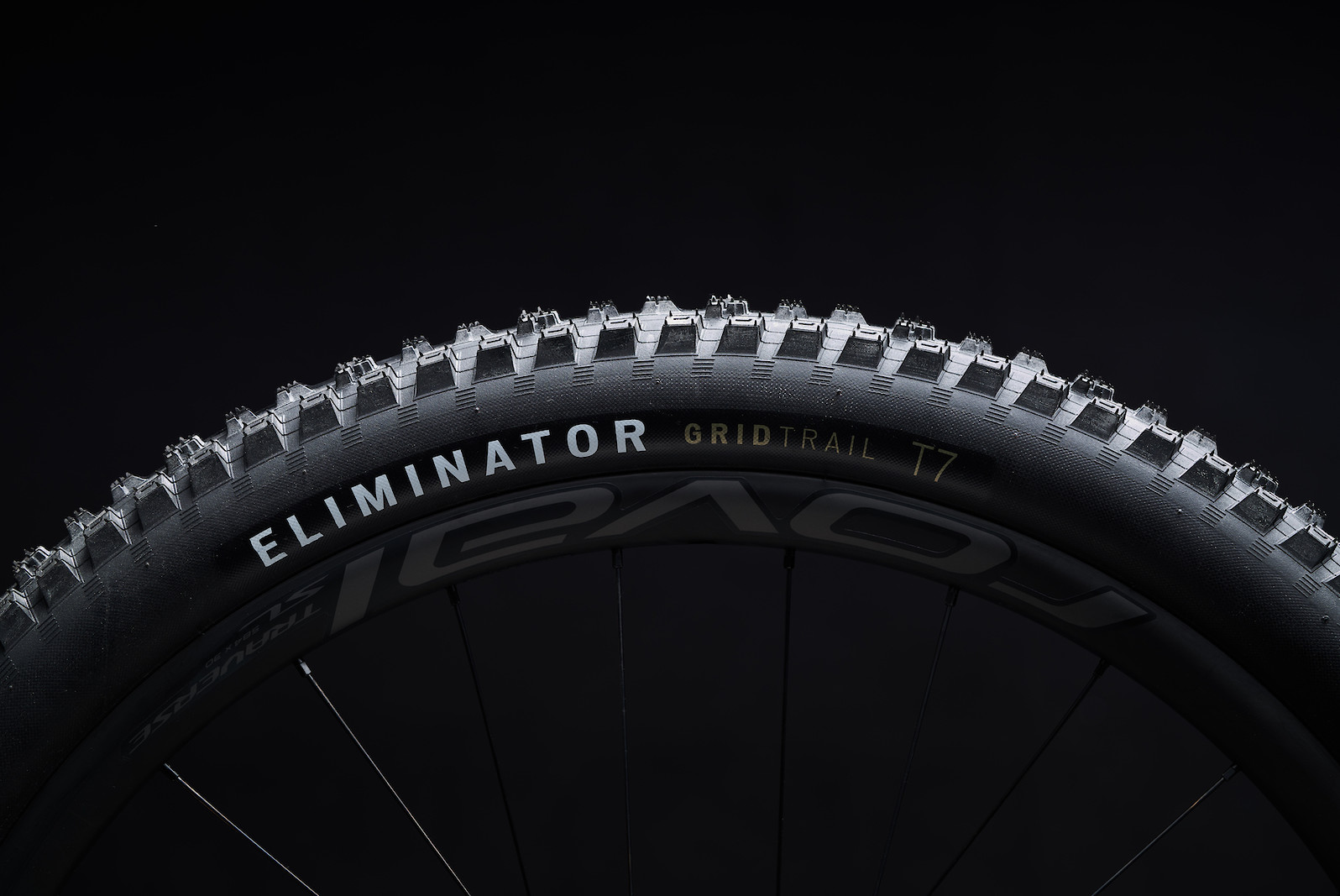 specialized cannibal tire