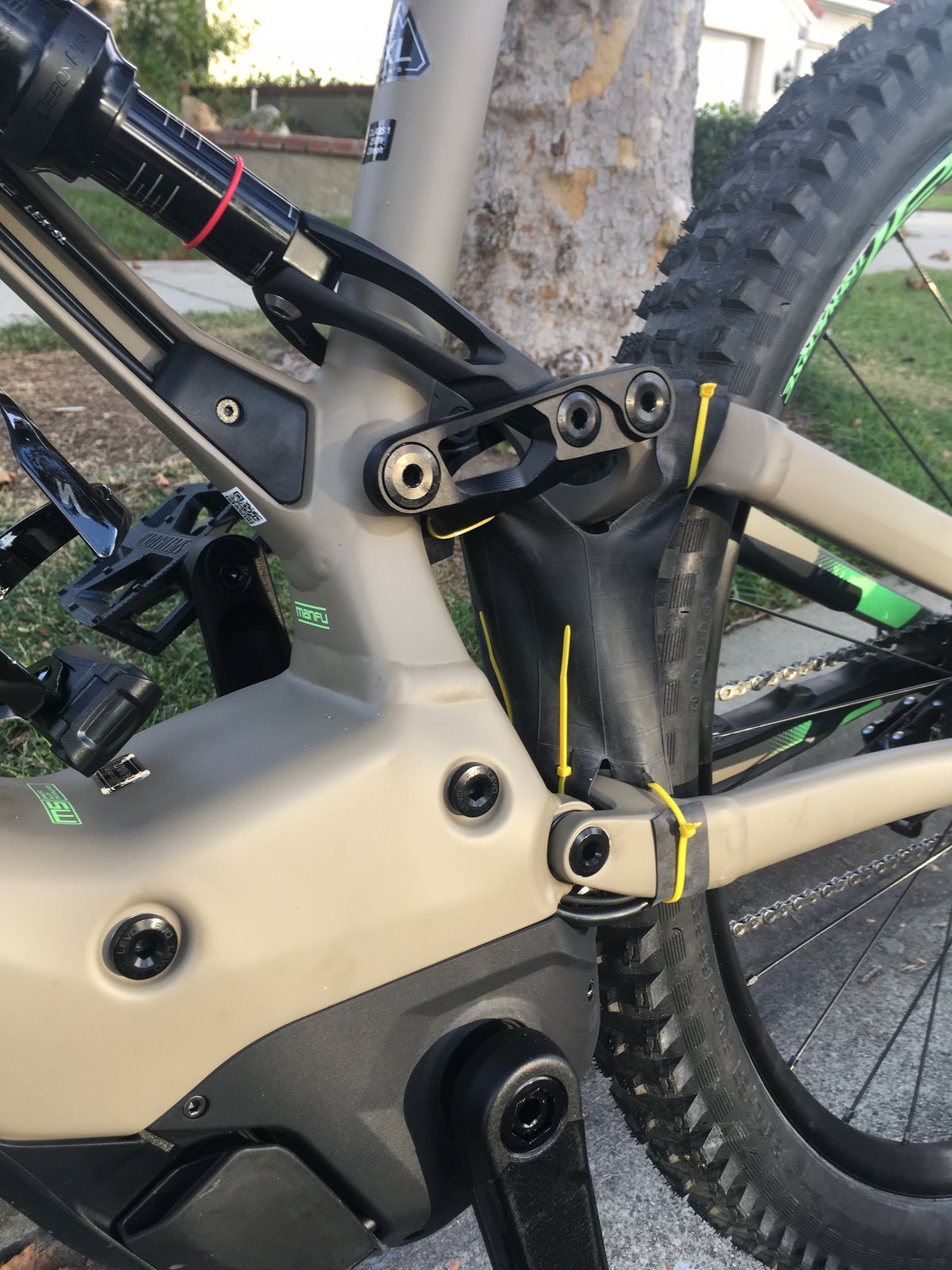 specialized levo magnet