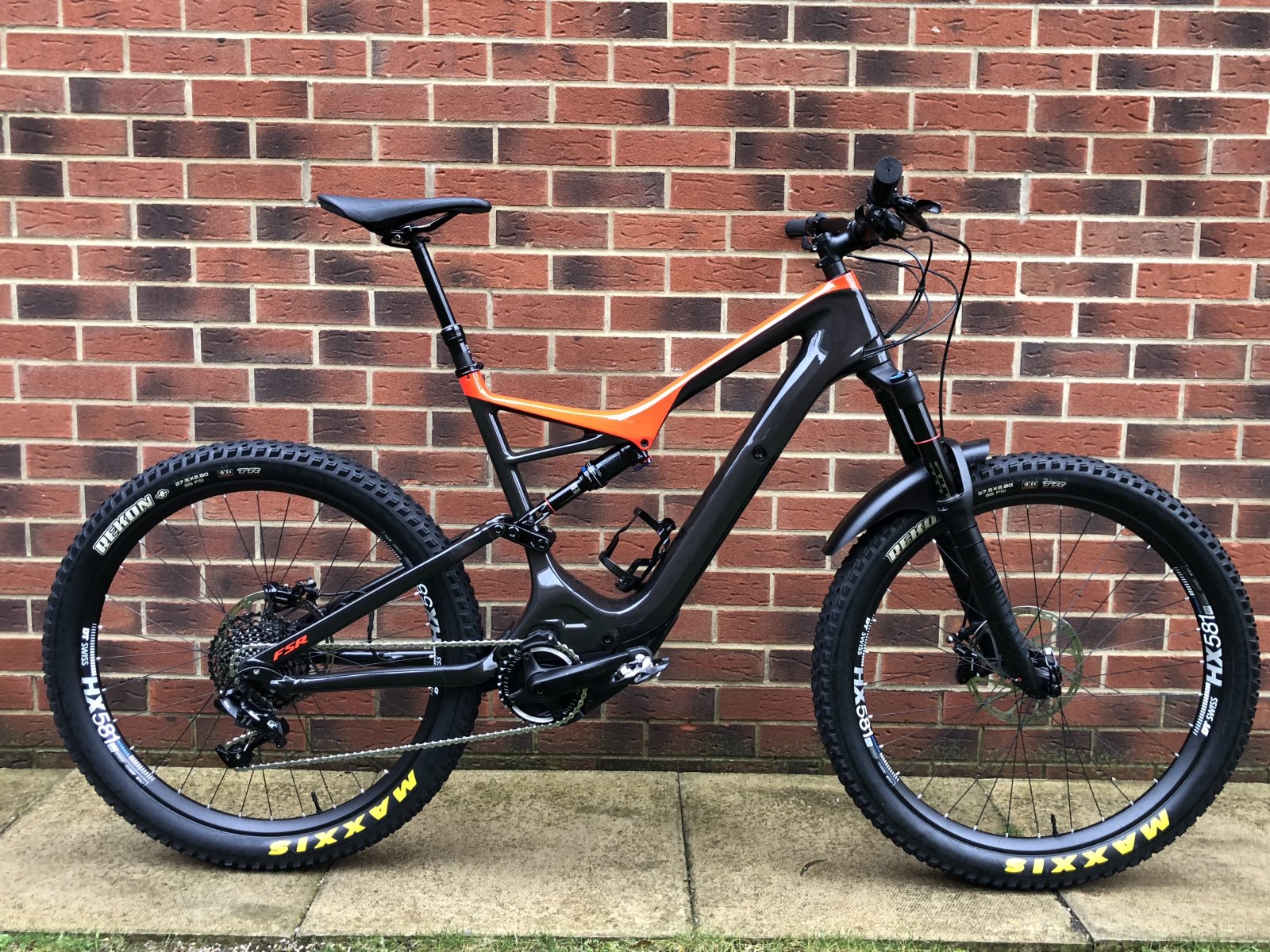 2018 specialized levo carbon