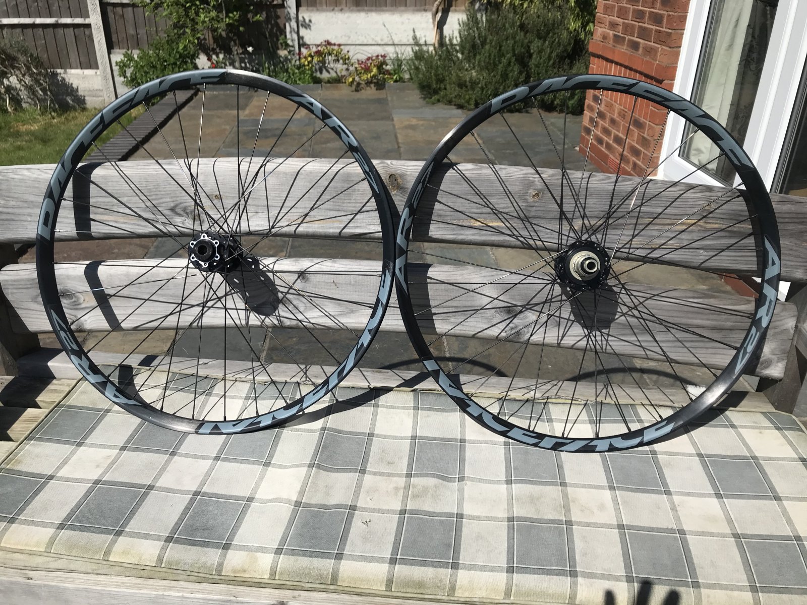 race face ar27 29 wheelset