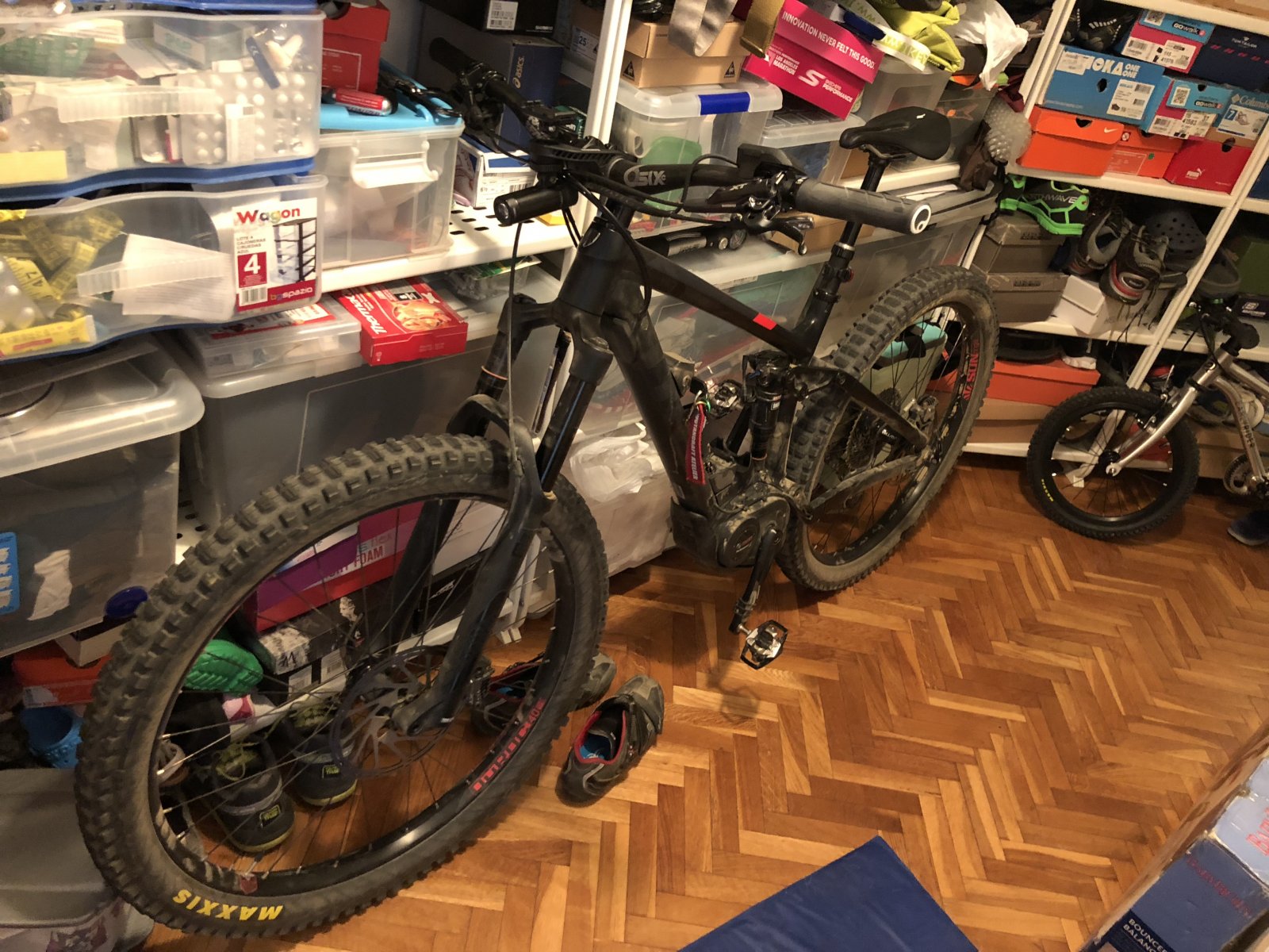 upgrading rear shock on mountain bike