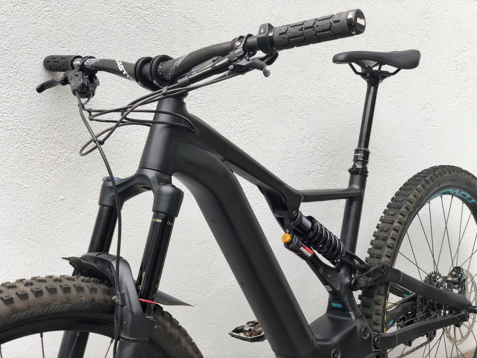 2019 turbo levo coil shock