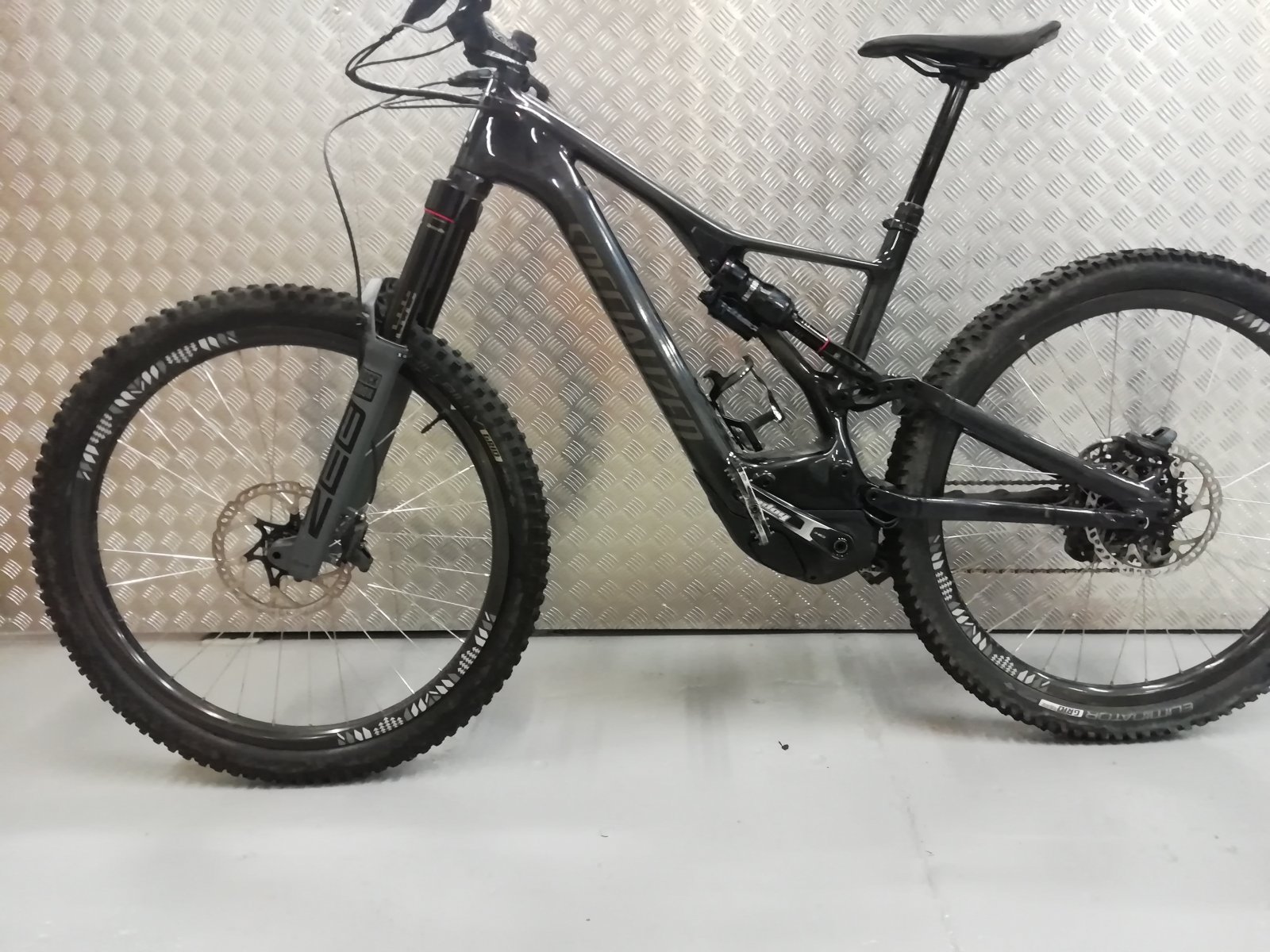 specialized levo large